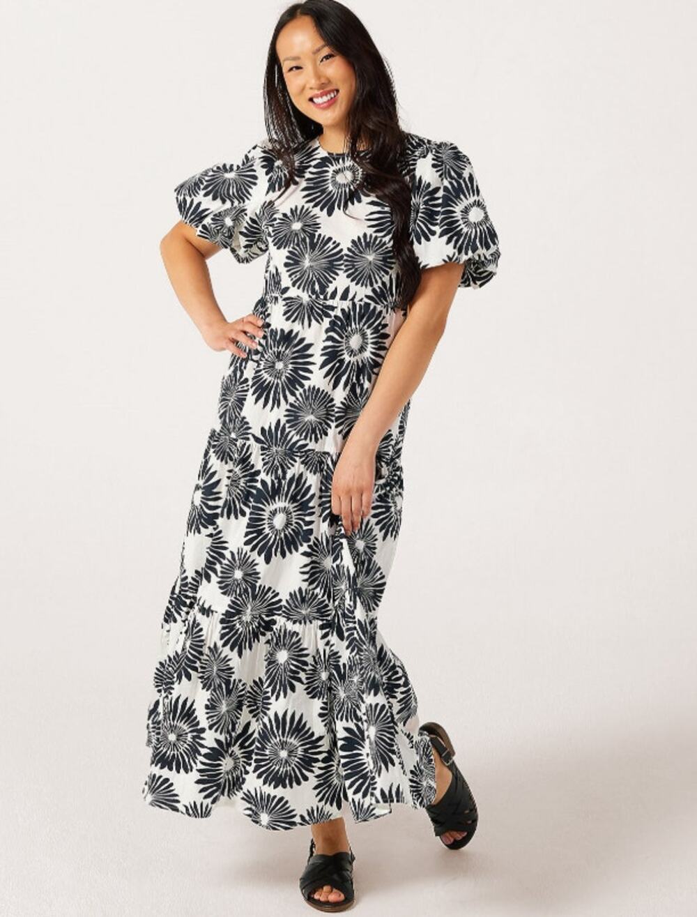 YAS Greena Tiered Midi Dress White and Black Floral Puff Sleeve Women's 4